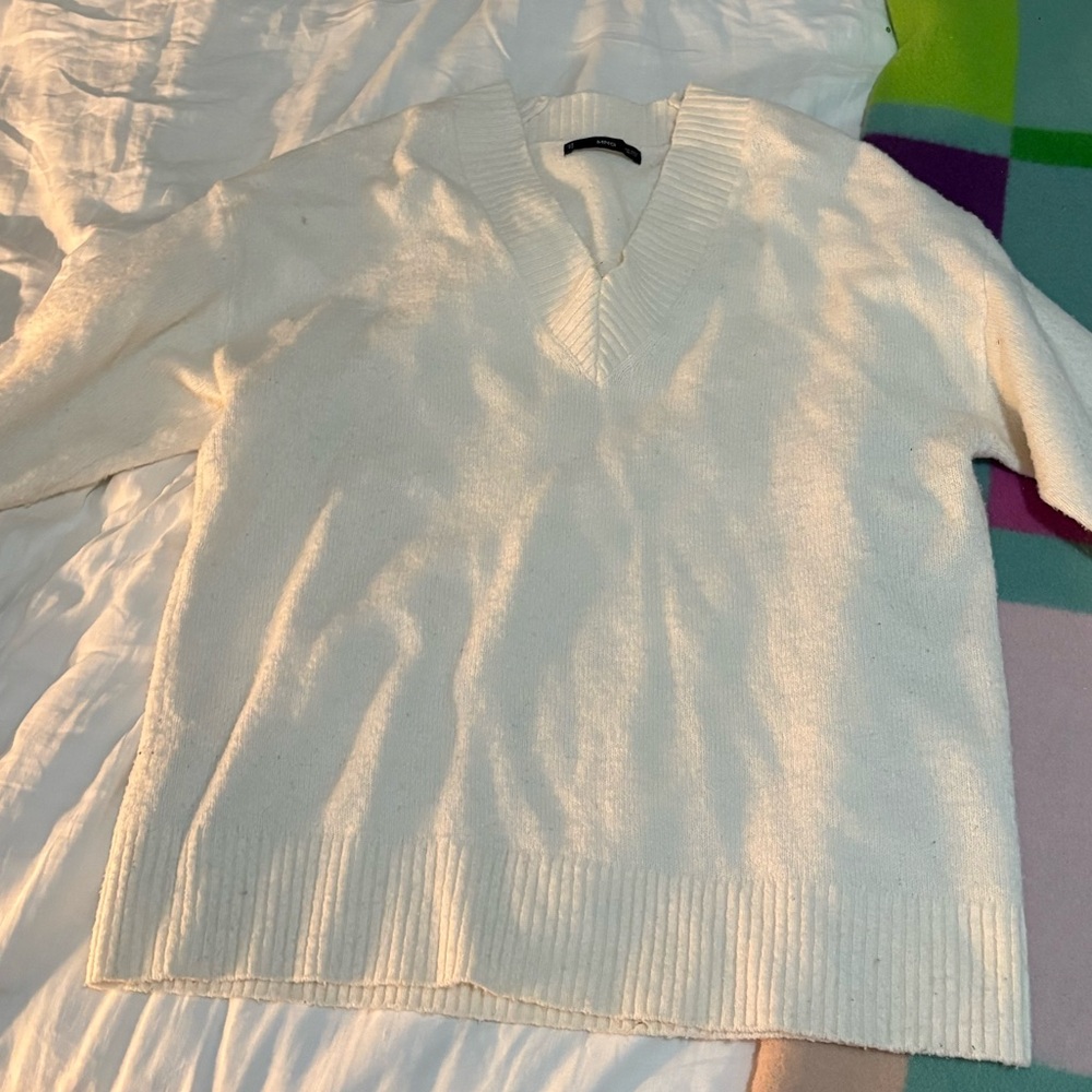 Mango Women's White V-Neck Sweater